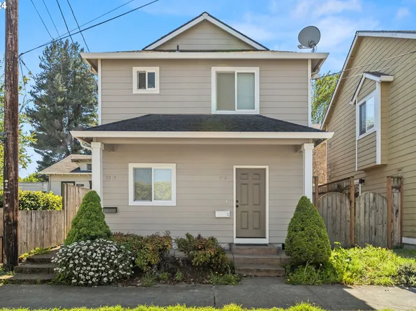 2210 SE Ellis St, Portland, OR 97202