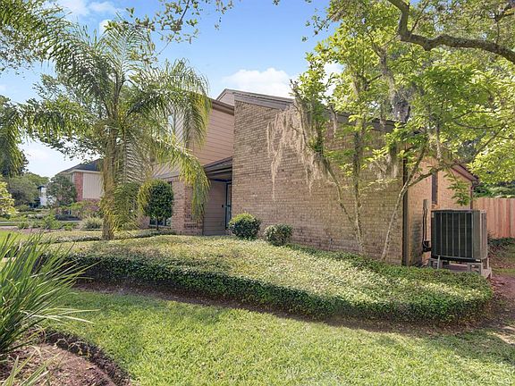 5th image of 16314 Laurelfield Dr