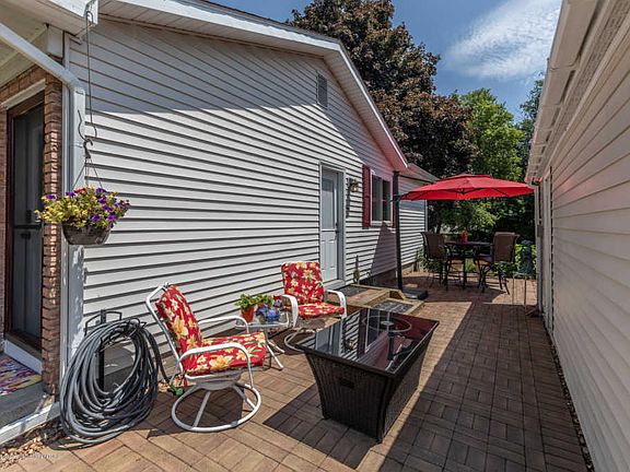 4th image of 11455 E River Dr