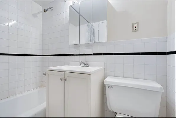 Rented by Compass | media 2