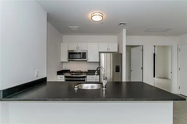 Rented by Avenue Sotheby's International Realty | media 21