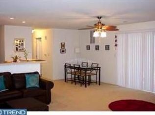 106 Lionheart Ln #106, West Deptford, NJ 08086
