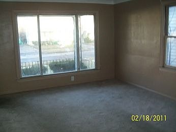 2nd image of 7800 Mansfield St