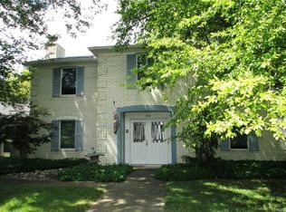 308 Beacon Ct, Centerville, OH 45458