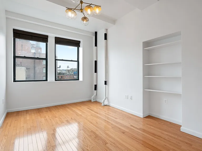 37 W 8th St #51 — Photo 7