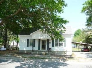 1002 W Anderson St, Selma, NC 27576