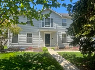 921 Stanton Dr, Naperville, IL