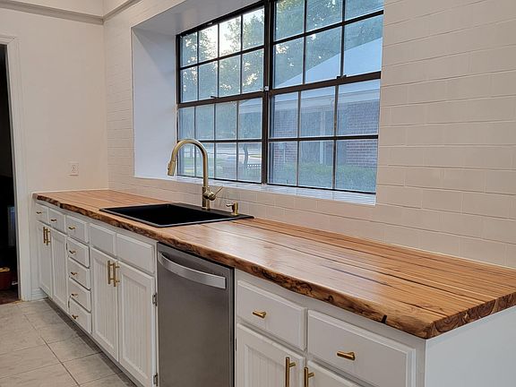 4th image of 1821 Hillcrest St #1821