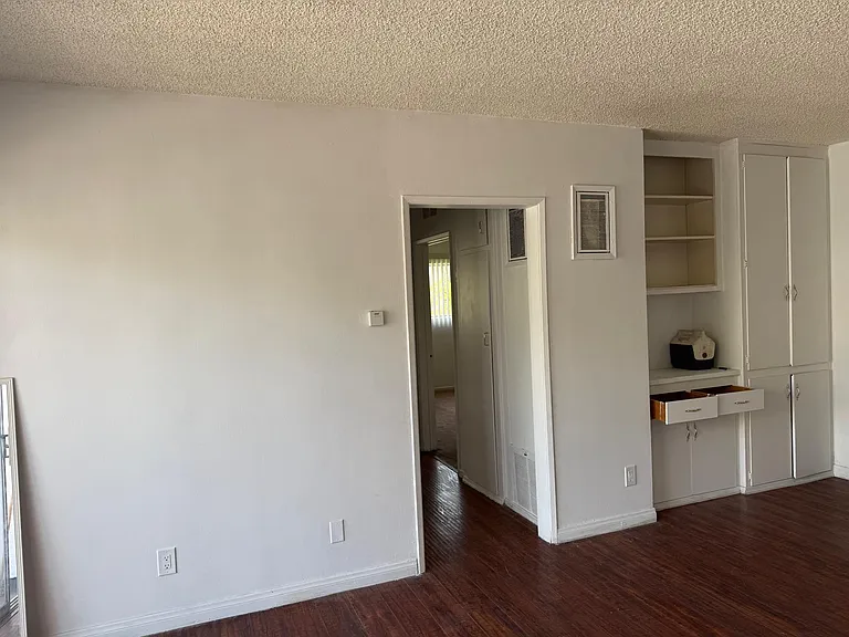 1441 S Shenandoah St #3 — Photo 6