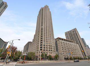 628 Fleet St #904, Toronto, ON M5V 1A8