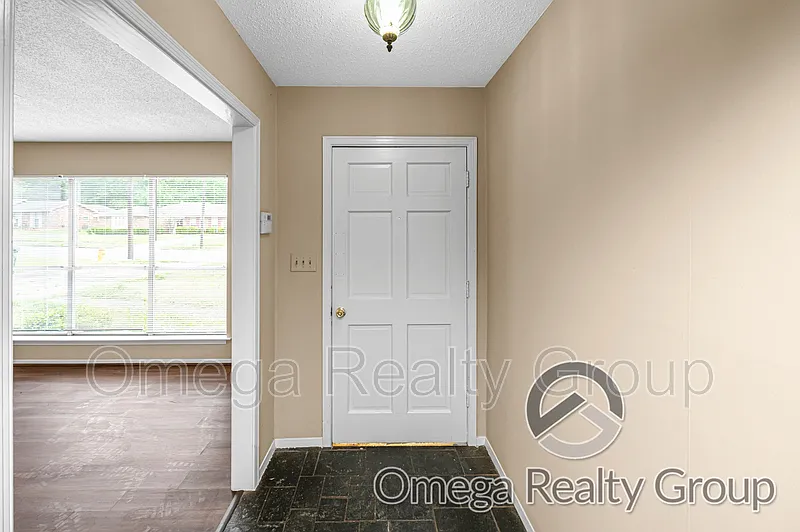 4078 Strathmore Dr