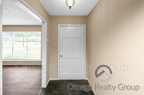 4078 Strathmore Dr Photo 1
