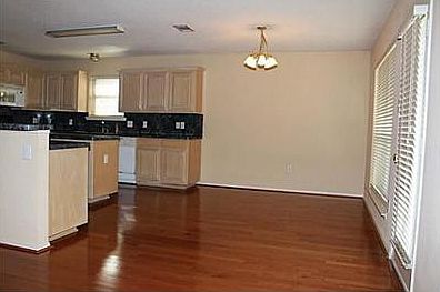 4th image of 309 Mesquite Hill Dr