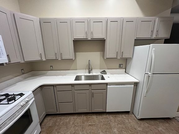 2nd image of 622 Tacoma Ave APT 3