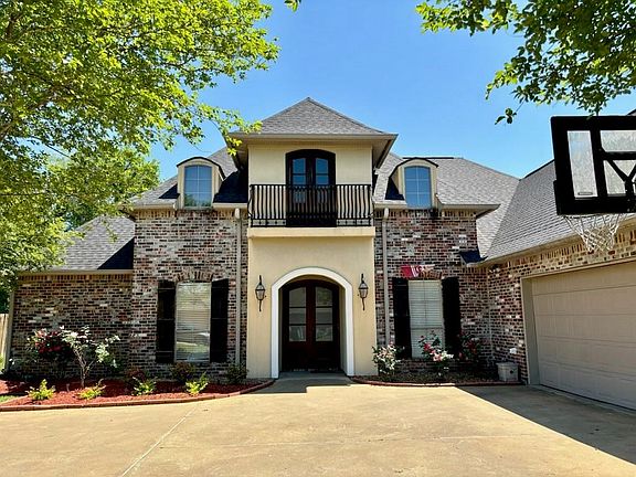 3rd image of 6437 Bayou Crossing Dr