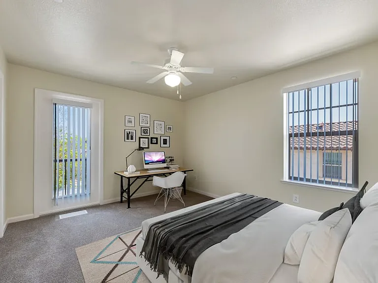 Catalina Heights - Military Housing — Photo 10