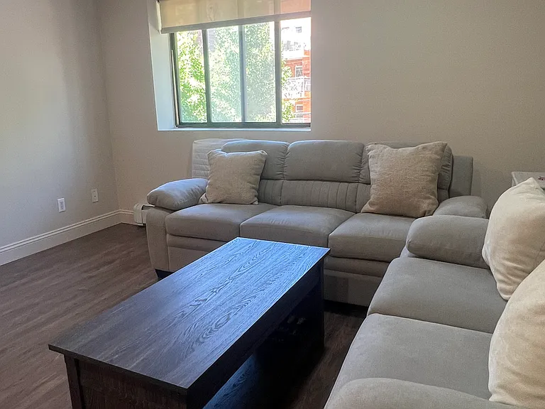 141-16 84th Dr #2D — Photo 2