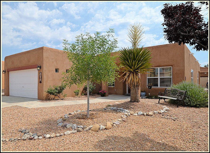 1st image of 10108 Calabacillas Ct NW