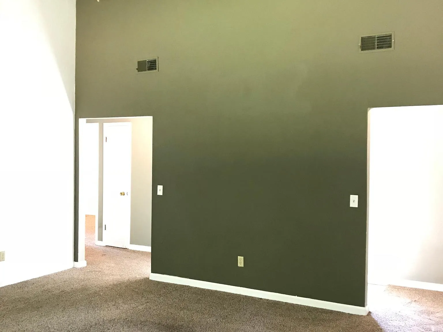 3 bed, 1371 sqft, $1,750 — Photo 4