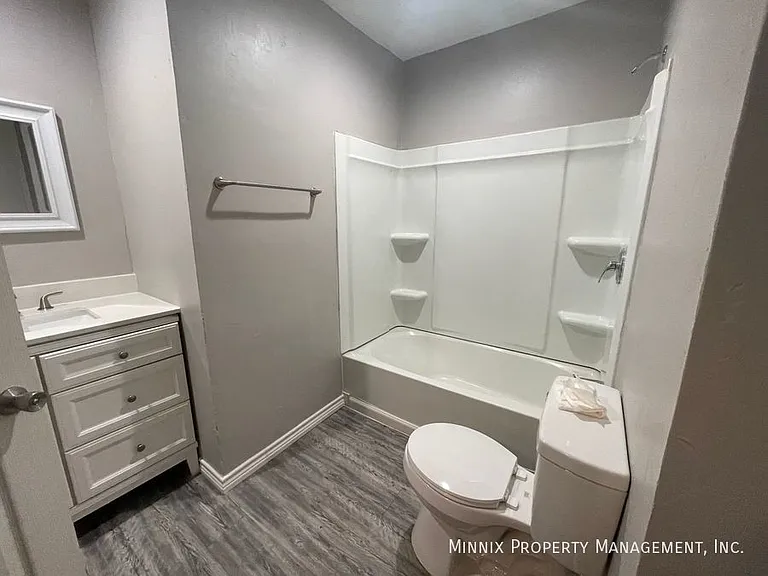 202 S Virginia St — Photo 14