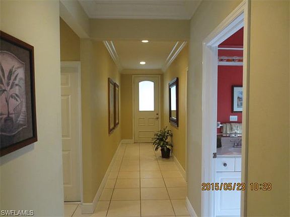 4th image of 722 105th Ave N