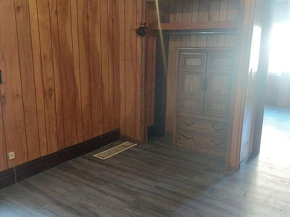2nd image of 1433 W Franklin St #A