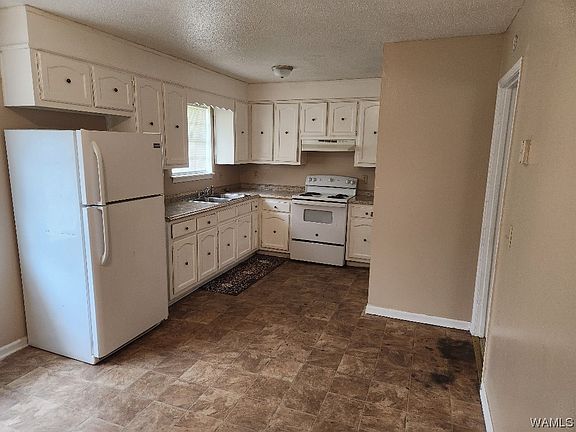 3rd image of 129 20th Ct E