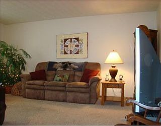 4th image of 72 Laurel Dr