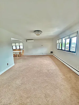 Rented by Luxian International Realty LLC | media 4