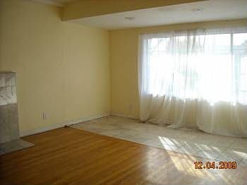 3rd image of 1866 Martello Dr