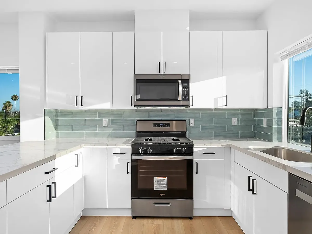 Building Photo - 5661 Campanile Way