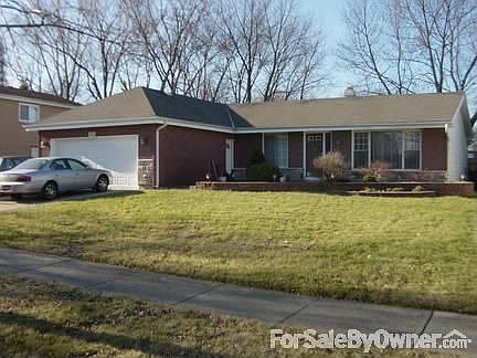 1st image of 310 Plymouth Ln