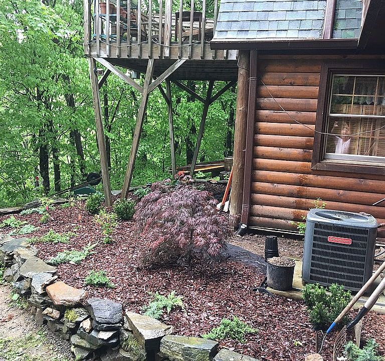 2nd image of 1030 Silverleaf Rd