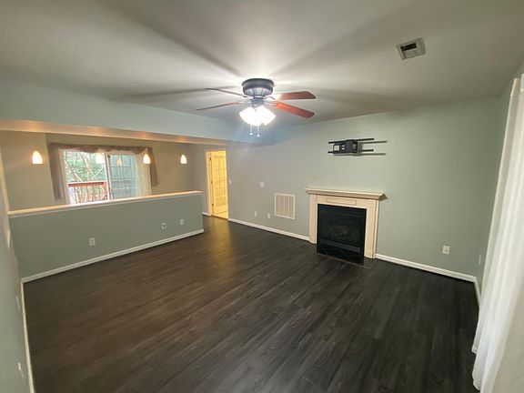 4th image of 7436 Buchanan Dr