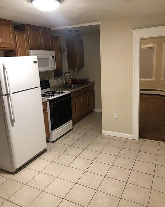 1st image of 12 Winthrop St #2