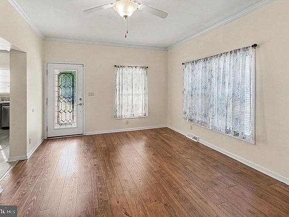 4th image of 50 Admirals Way