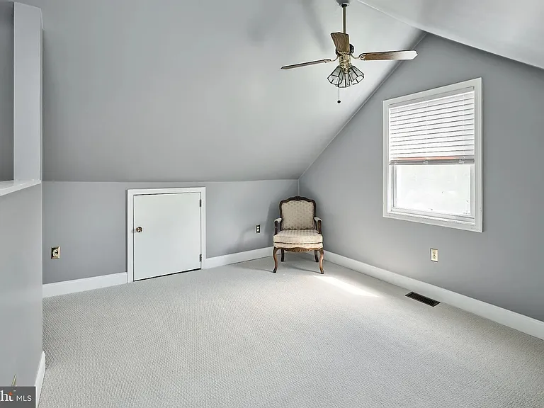339 S Lincoln Ave — Photo 10