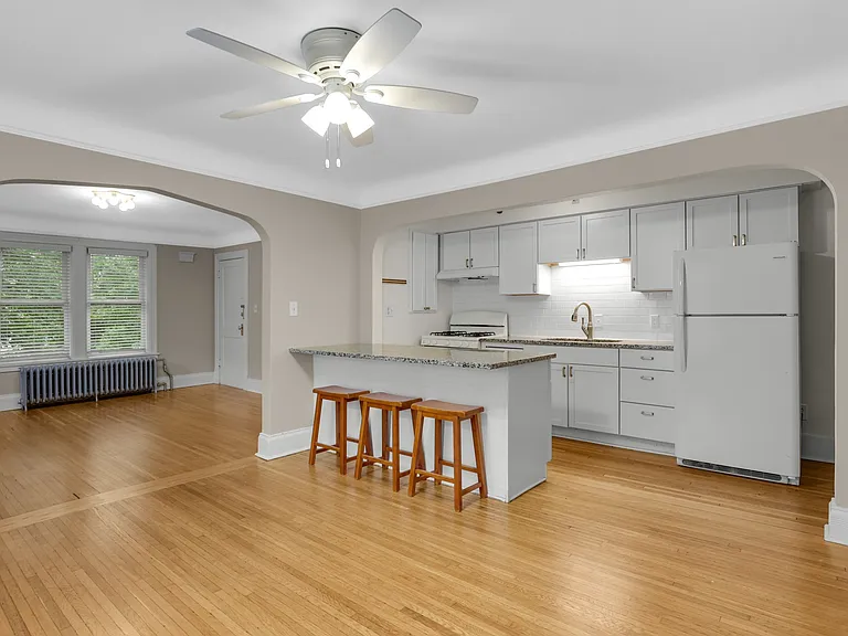1889 Carroll Ave #3 — Photo 7