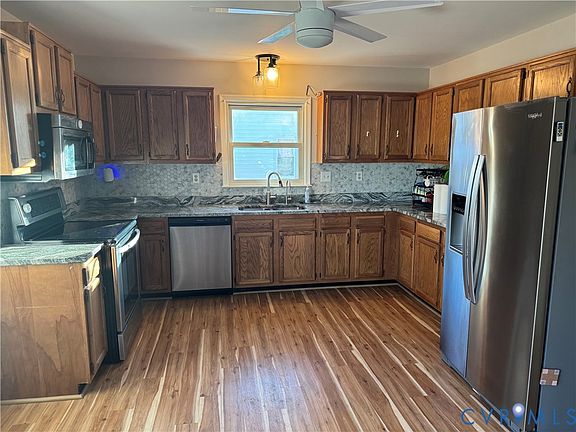 2nd image of 10115 Molly Ln