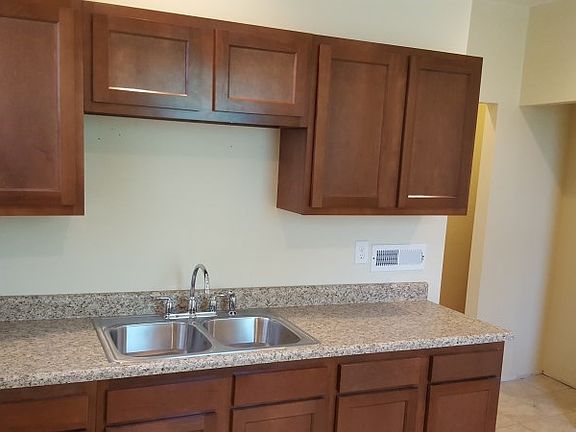 4th image of 4859 Northland Ave