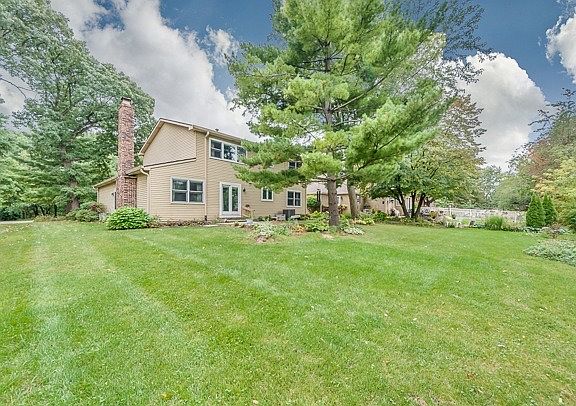 2nd image of 2908 Hickory Ct