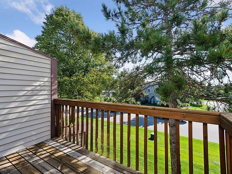 10363 Balsam Ln — Photo 23