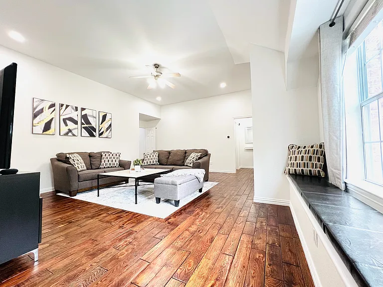 1610 Wagon Wheel Dr — Photo 36