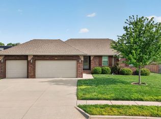 301 W Corsica Street, Republic, MO 65738
