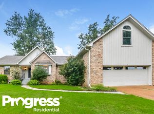 1091 Dove Hollow Dr, Cordova, TN 38018