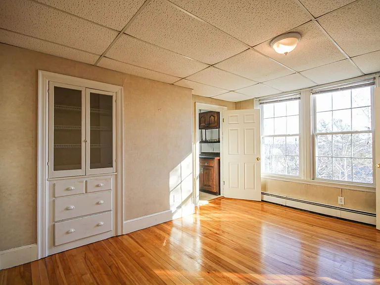 29 Saint Lawrence St #2 — Photo 13