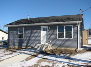 814 5th Ave NE, Independence, IA 50644