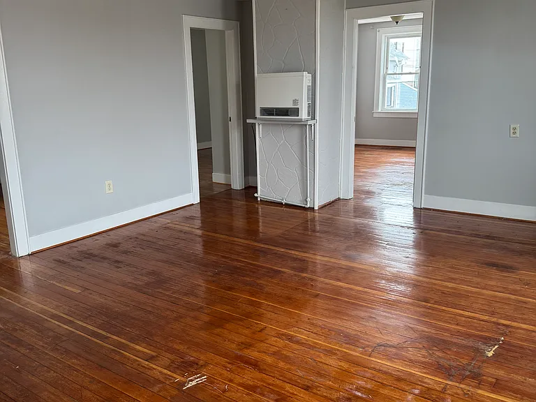 93 Webster St #3 — Photo 3