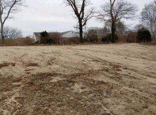 30 Center Ave, Bourne, MA 02532