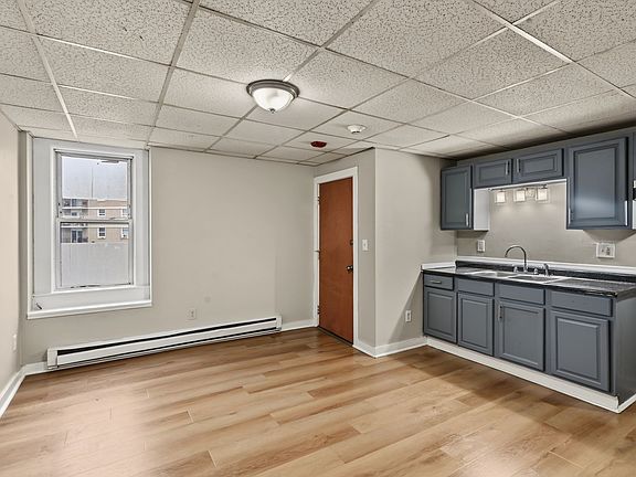 5th image of 63 West St #5
